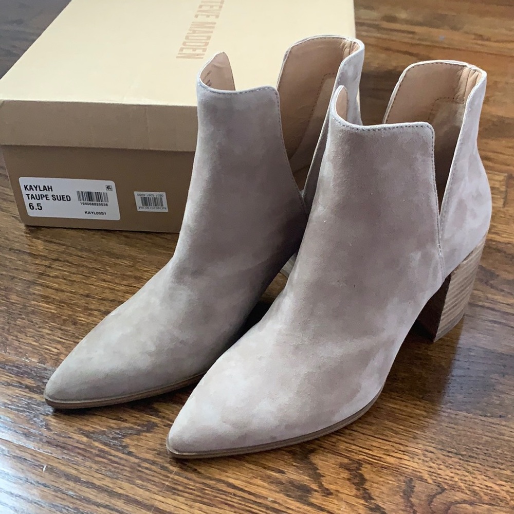 Steve Madden NIB Kaylah booties taupe suede 6.5